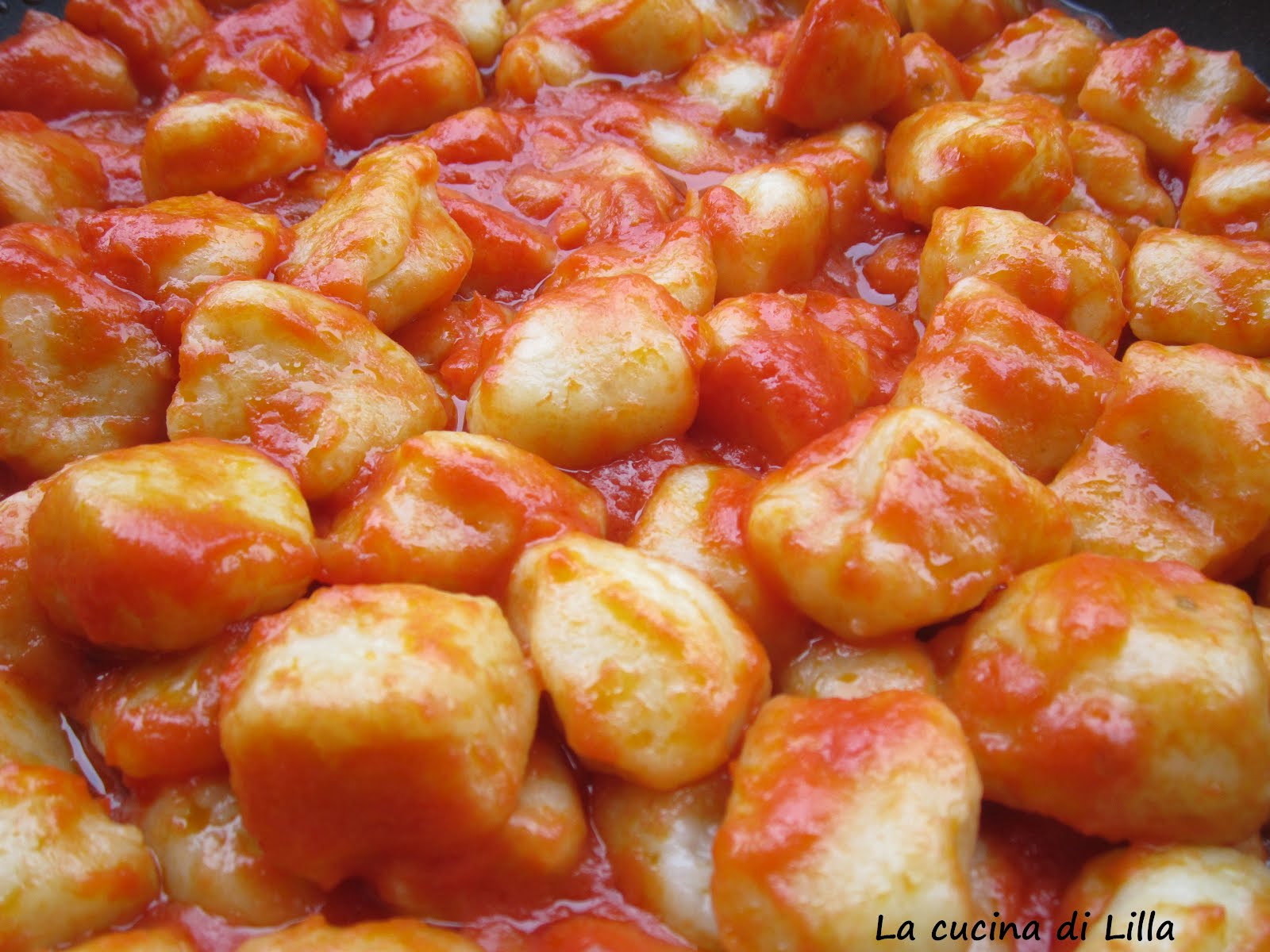 Gnocchi Gnocchi di patate al sugo