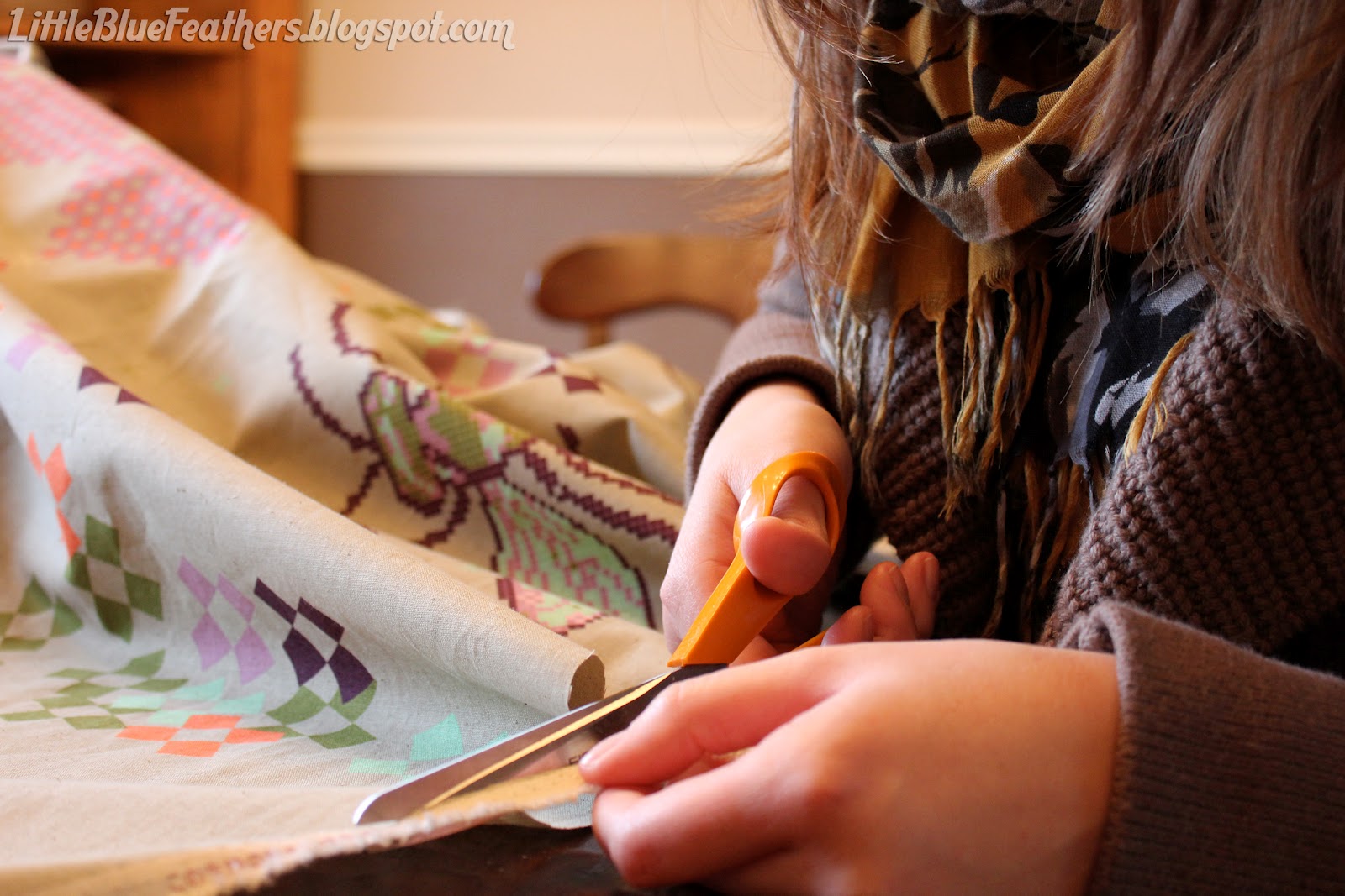 Little Blue Feathers Handmade Curtain Tutorial