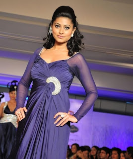 Hot South indian actress Sneha on ramp in blue Dress