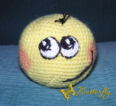 Вязаные игрушки Мягкая вязаная игрушка колобок