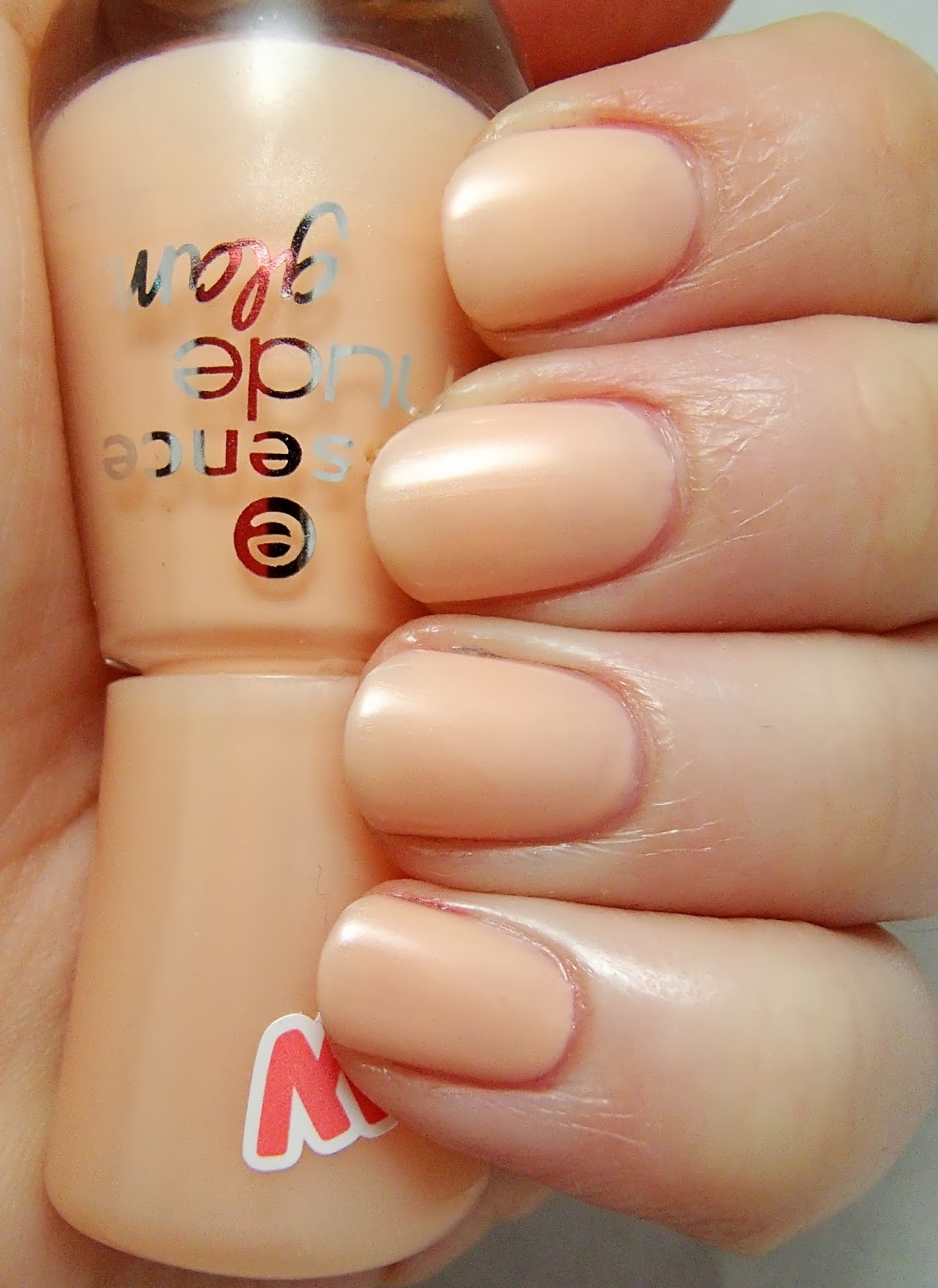 Essence Peach & Cream