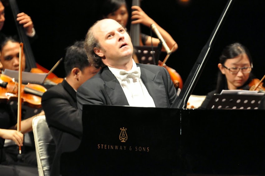 Kamu suka lagu Beethoven? (stevekaufmanpopart.com)