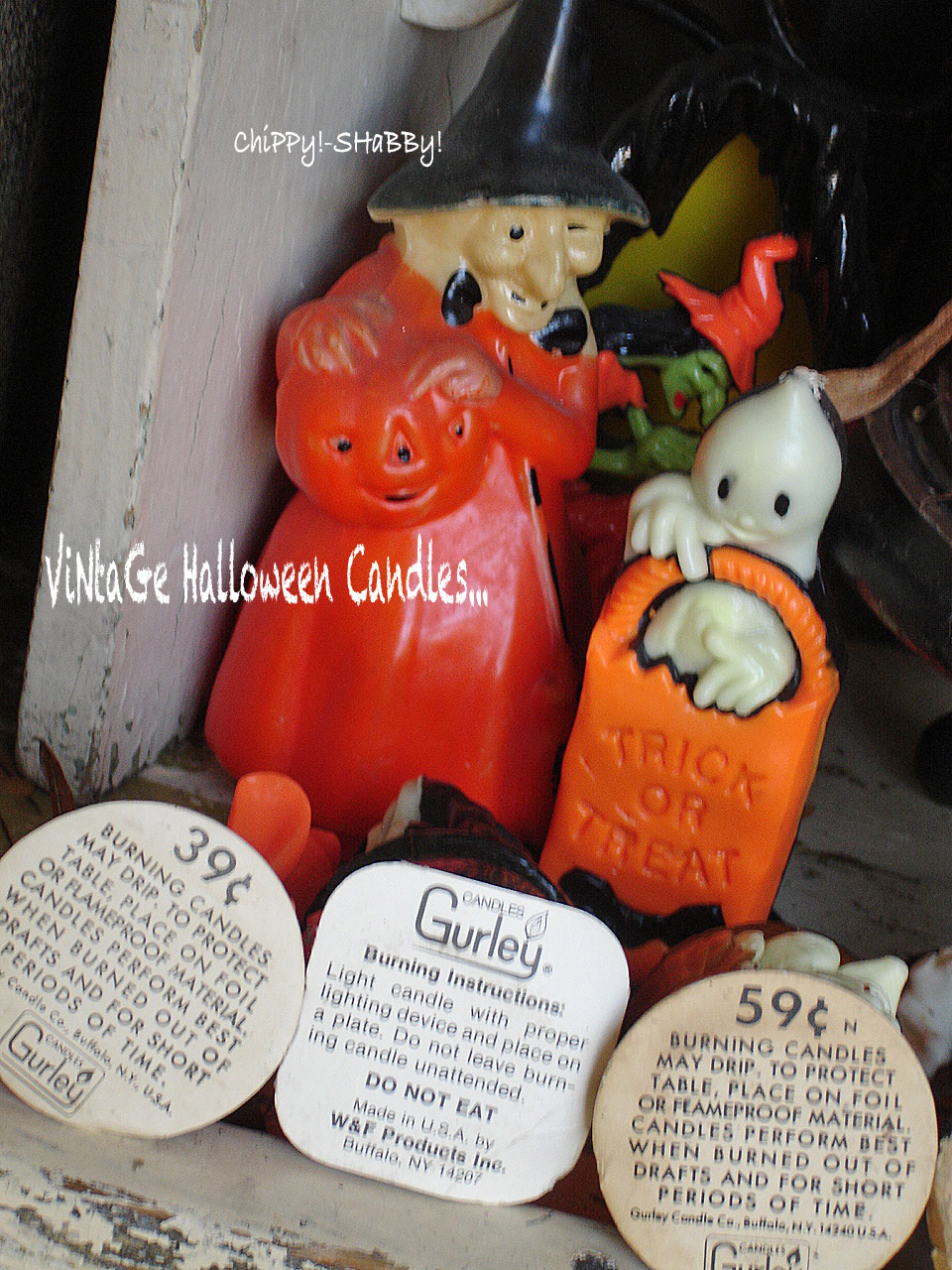 ChiPPy! SHaBBy! ViNtaGe GURLEY HaLLoWeeN CANDLES!*!*!