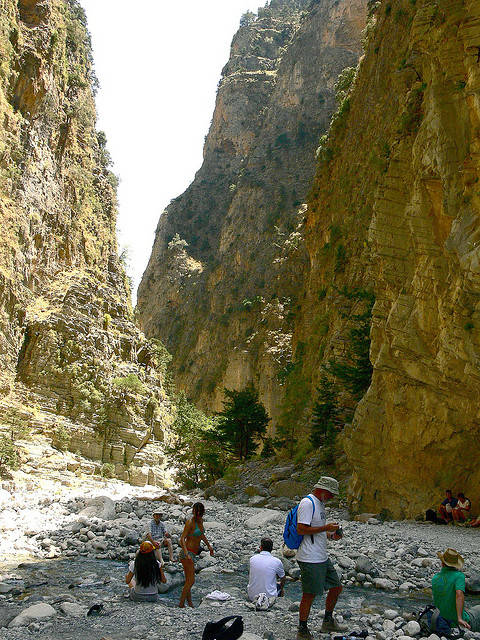 ΕΘΝΙΚΟΣ ΔΡΥΜΟΣ ΛΕΥΚΩΝ ΟΡΕΩΝ (ΣΑΜΑΡΙΑΣ) / Samaria gorge.. crete ΕΘΝΙΚΟΣ ΔΡΥΜΟΣ ΛΕΥΚΩΝ ΟΡΕΩΝ (ΣΑΜΑΡΙΑΣ) / Samaria gorge.. crete