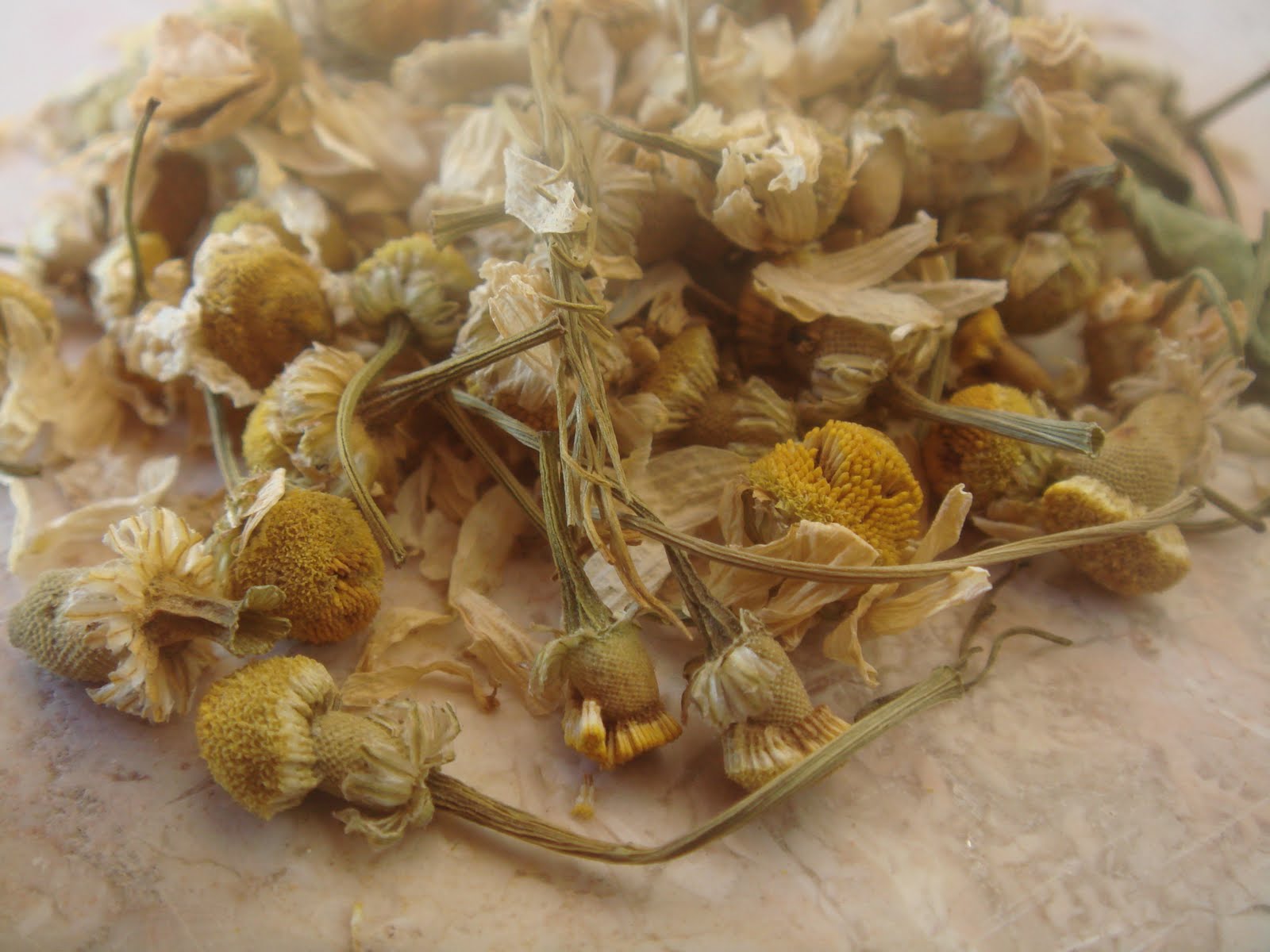 chamomile-tea-soak.jpg