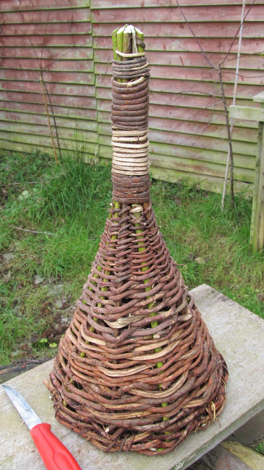 BUZZARD BUSHCRAFT Spruce Root Basket