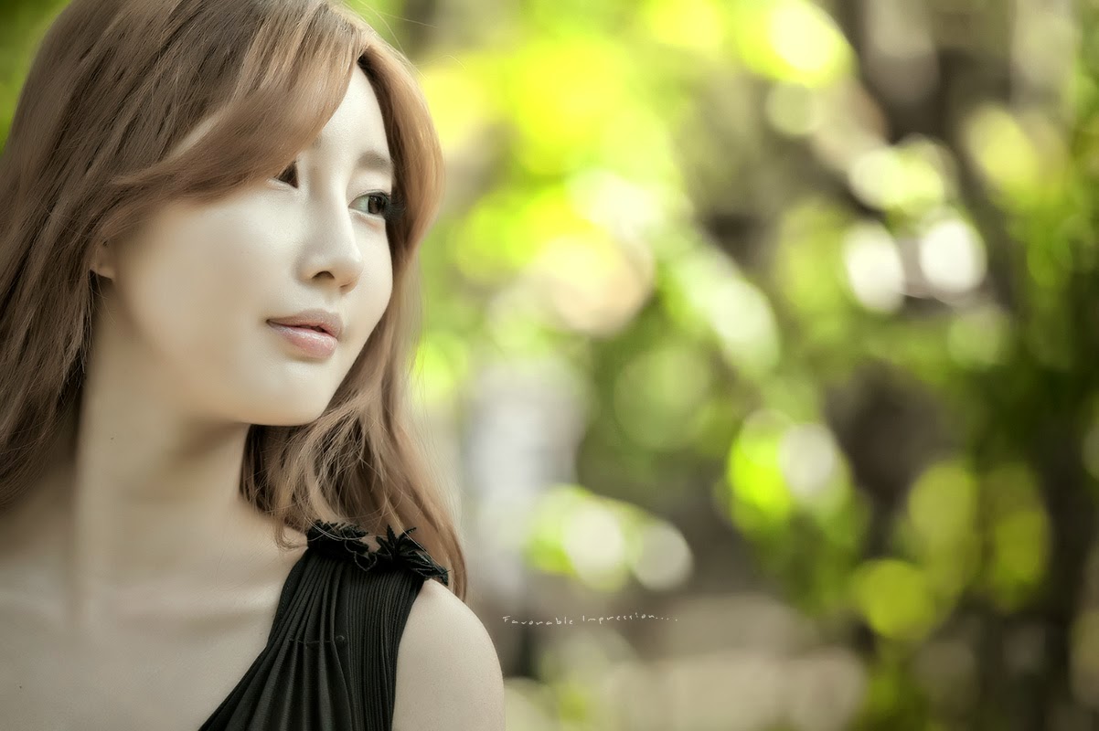 Shin Se Ha outdoors ~ Cute Girl - Asian Girl