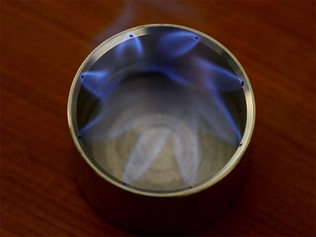 これは欲しい!最先端のアルコールストーブ、RSR Stove