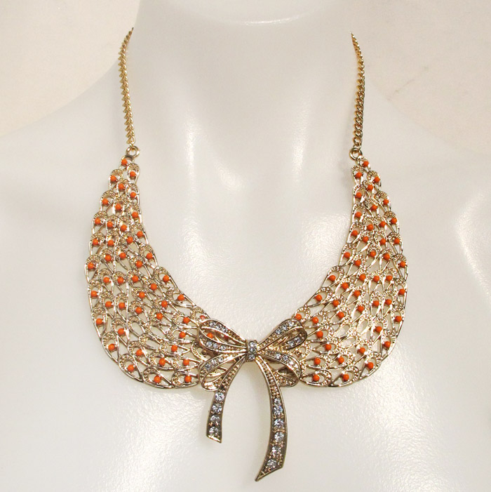 Lush Rock your closet! Collar Necklace
