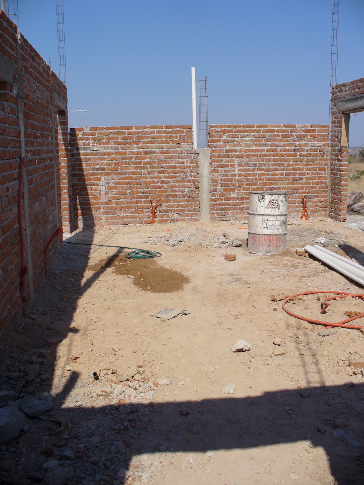 La Casa de Santa Ana: Puertas y... ¡chimenea!