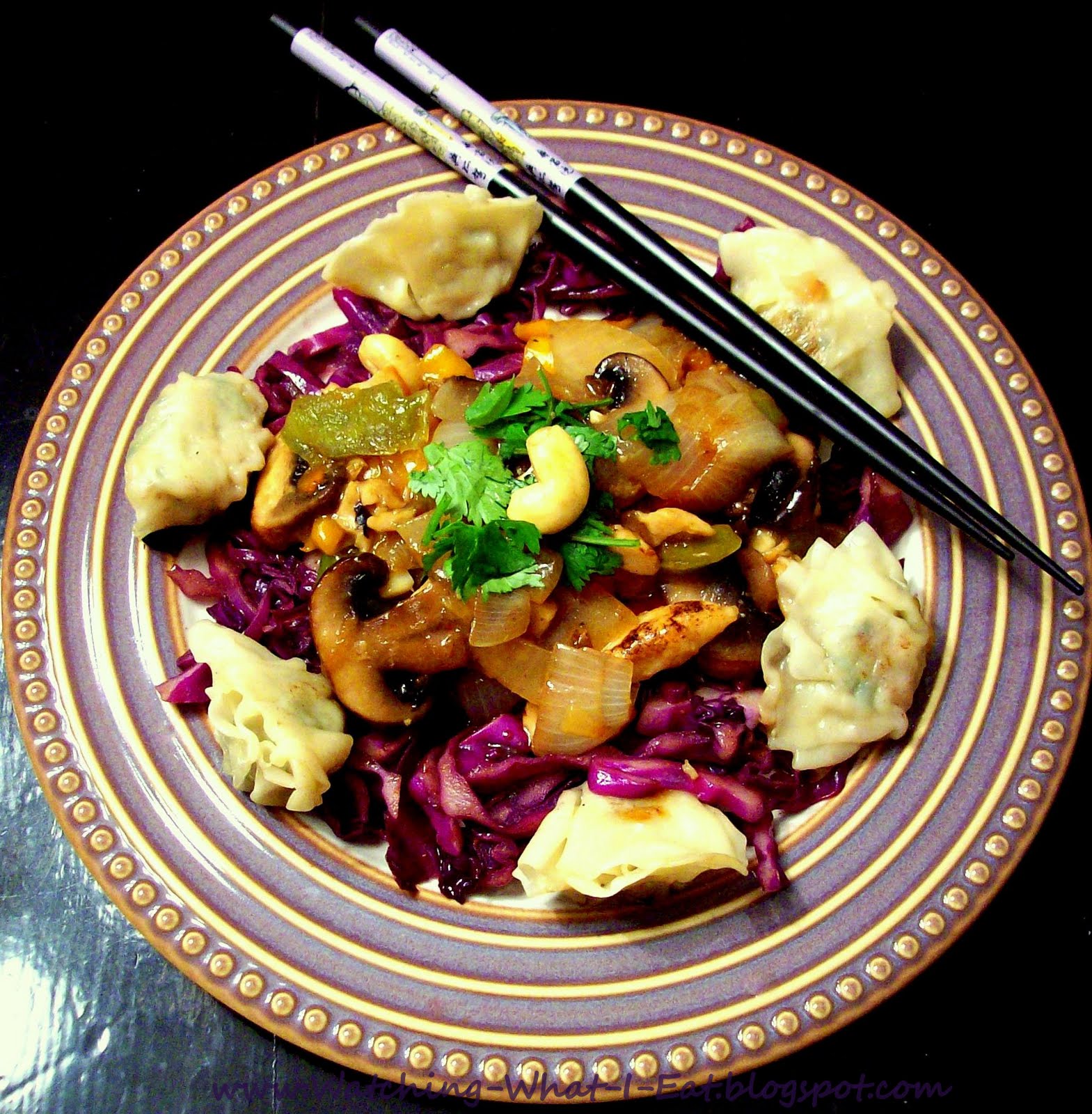 Watching What I Eat Cashew Chicken & Mushroom Stir Fry with Wontons