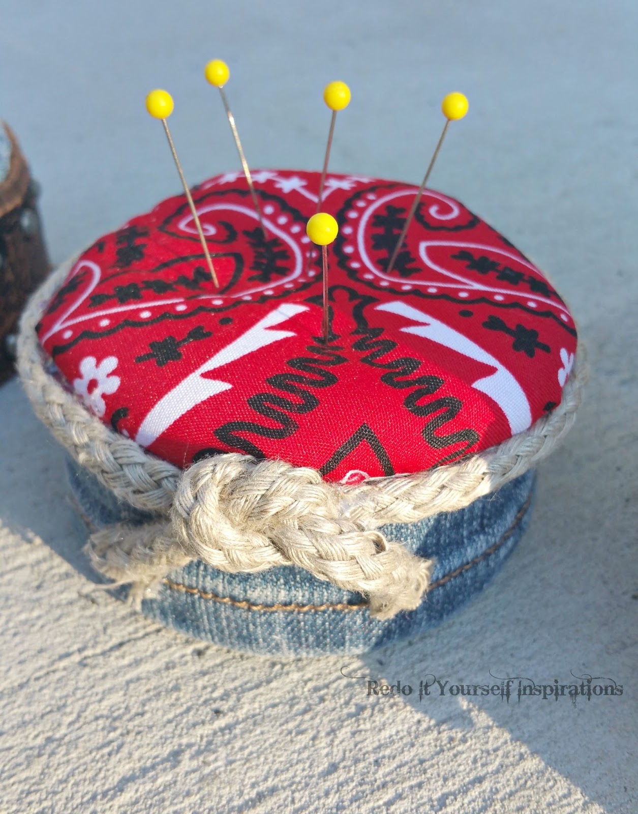 Pin Cushions from Tuna Cans Redo It Yourself Inspirations Pin Cushions from Tuna Cans