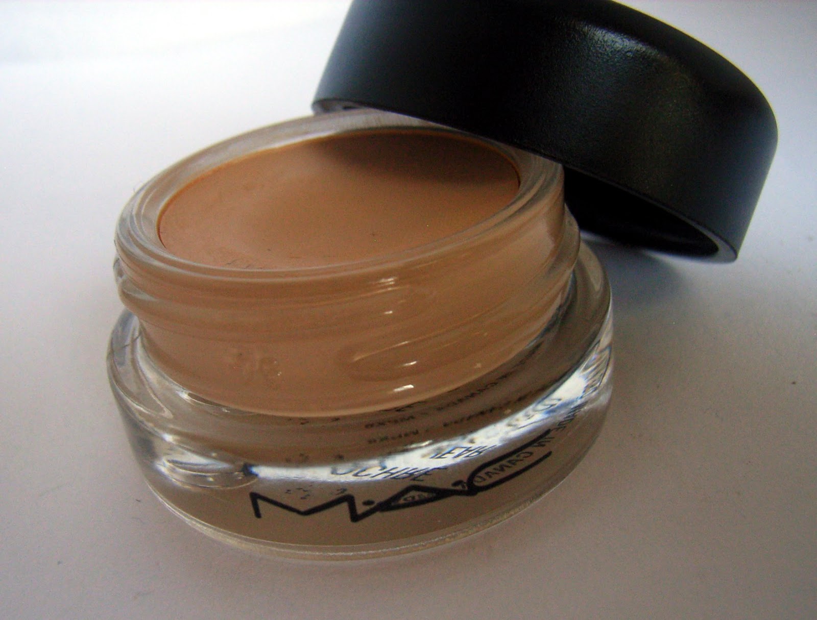 MAC Pro Longwear Paint Pot Soft Ochre