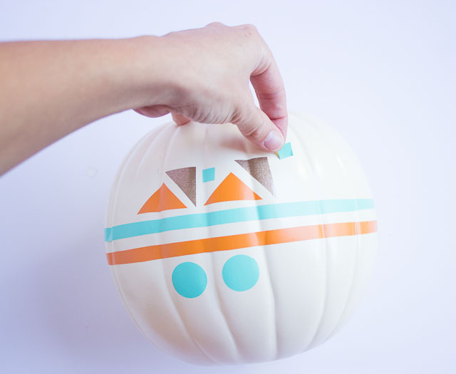 Use colorful vinyl shapes to create a modern geometric pumpkin! Use colorful vinyl shapes to create a modern geometric pumpkin!