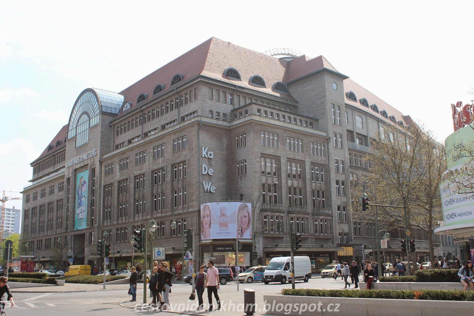 obchodní centrum KaDeWe // KaDeWe shopping center obchodní centrum KaDeWe // KaDeWe shopping center