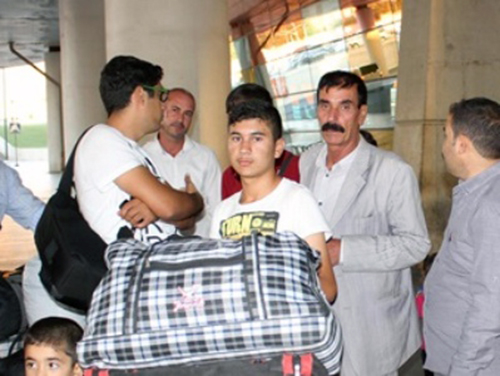 Llegan a Ereván familias yezidi que huyeron del ISIS