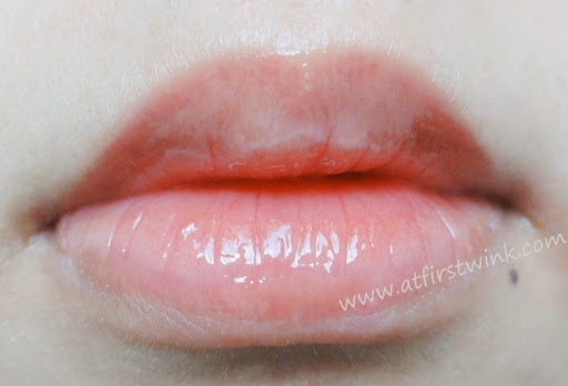 Clio lipstealer gloss 13 - Cherry on lips
