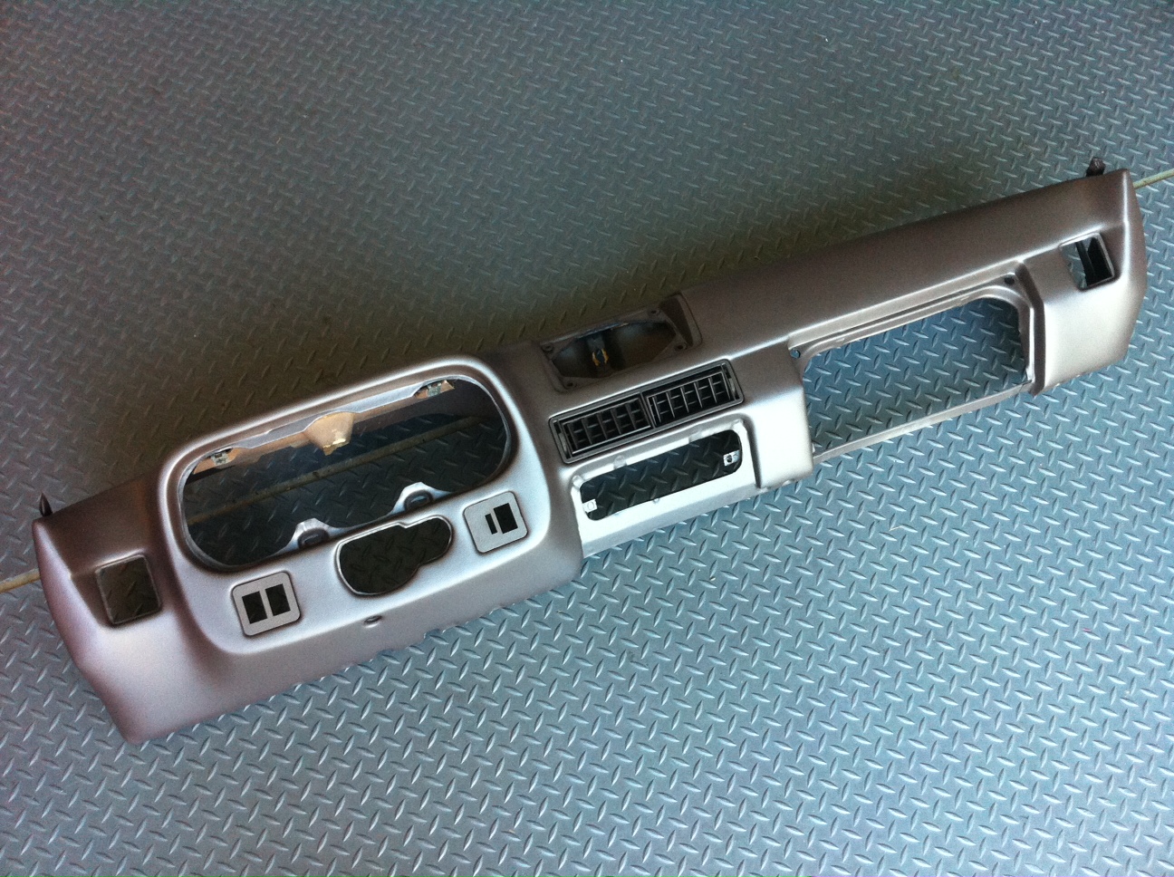 Just Dashes Production Center 1983 Porsche 944 Dash Pad Restoration