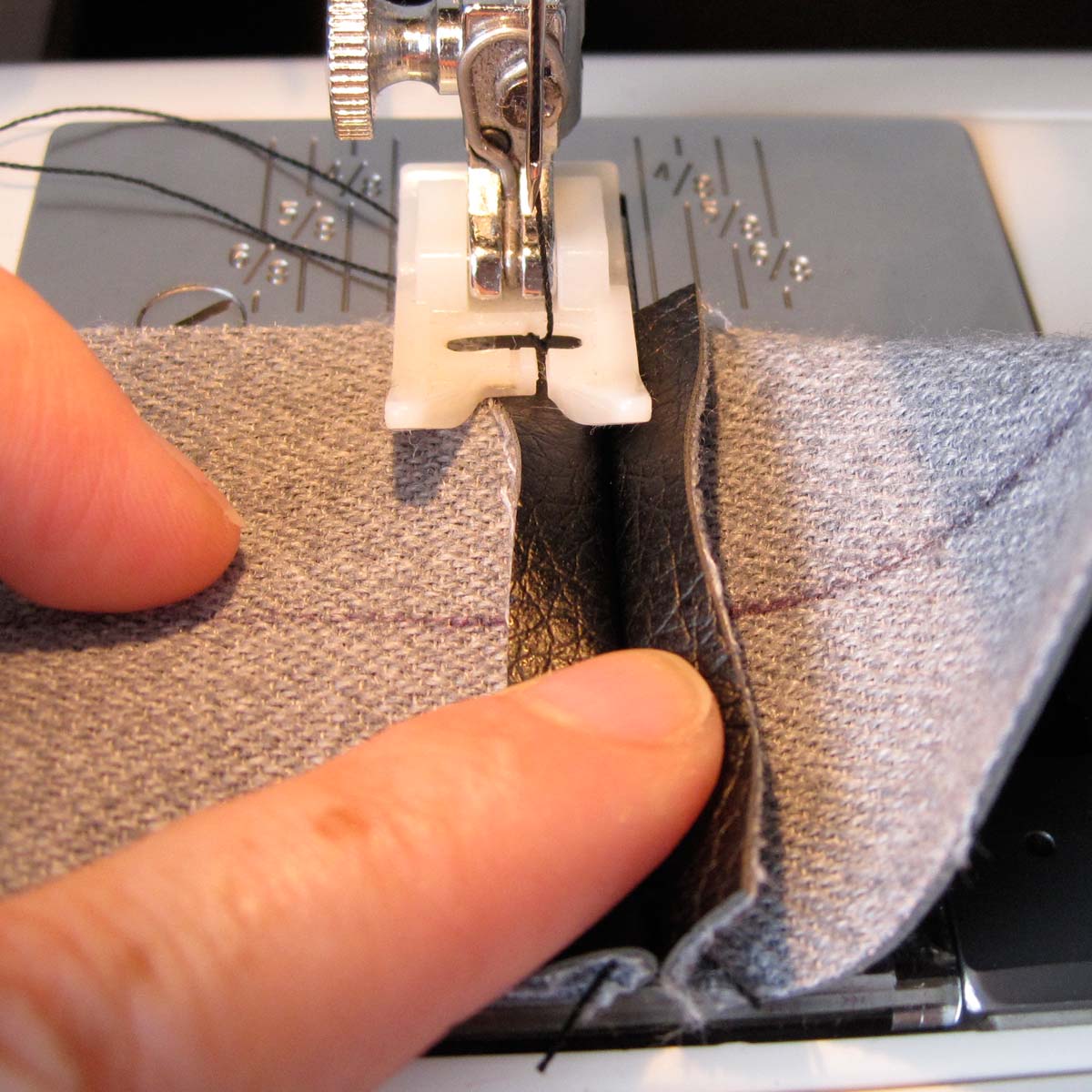 How to Thread Your Sewing Machine - The Ruffled Purse®
