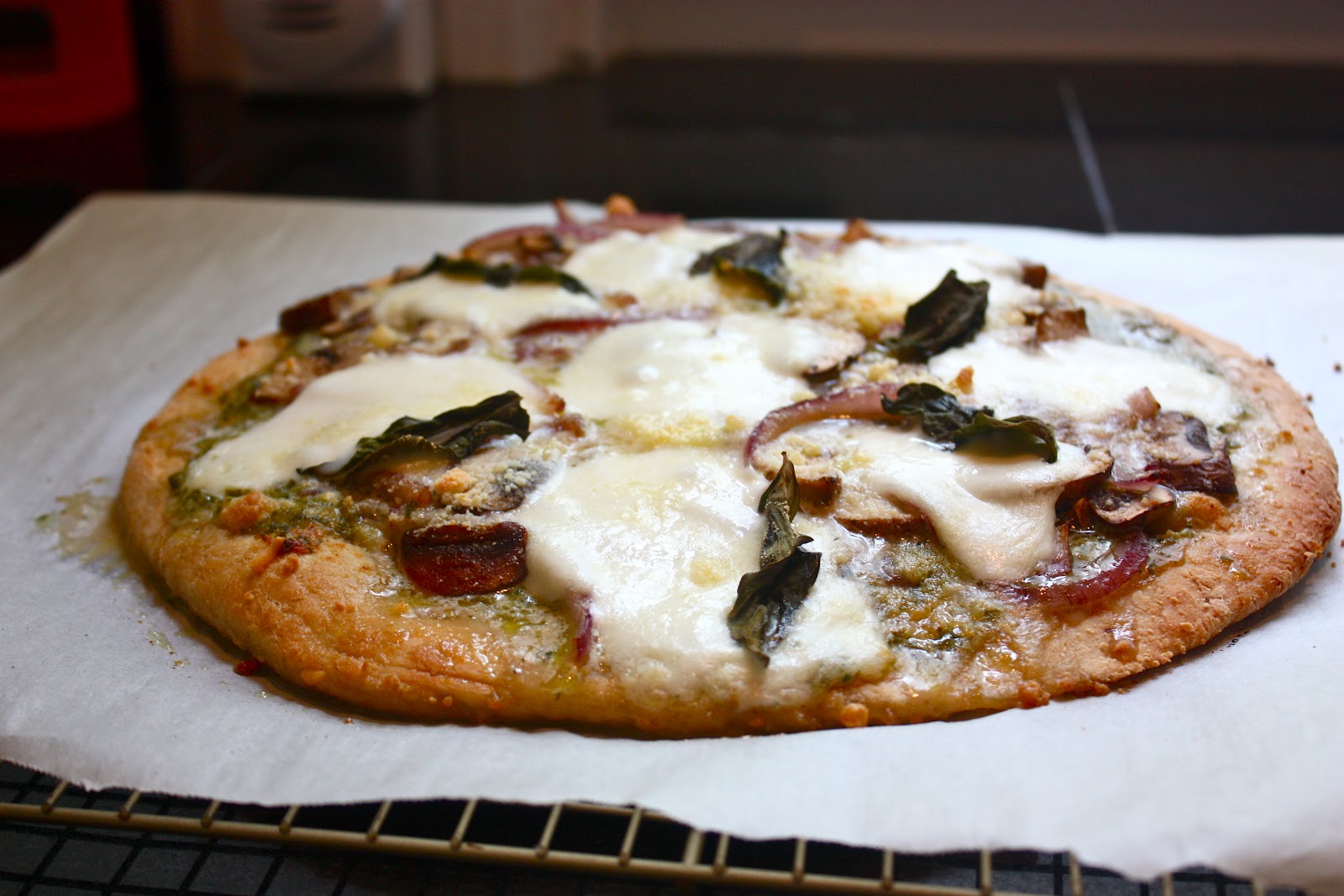 pesto portobello pizza