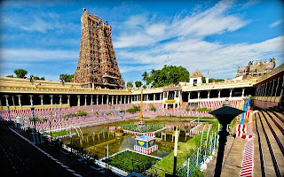 மதுரை மீனாட்சி அம்மன் கோவில் ...! - மதுமிதா - Page 2 Madurai-+Meenakshi_Amman_Temple_Tank