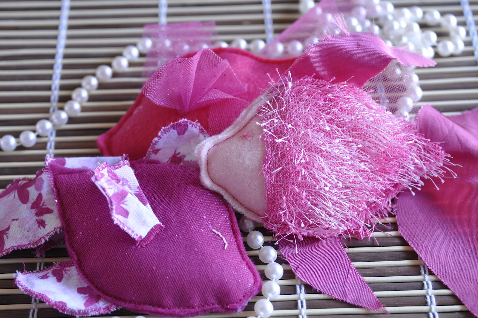 Dual Perspicacity Bean Bag Fish