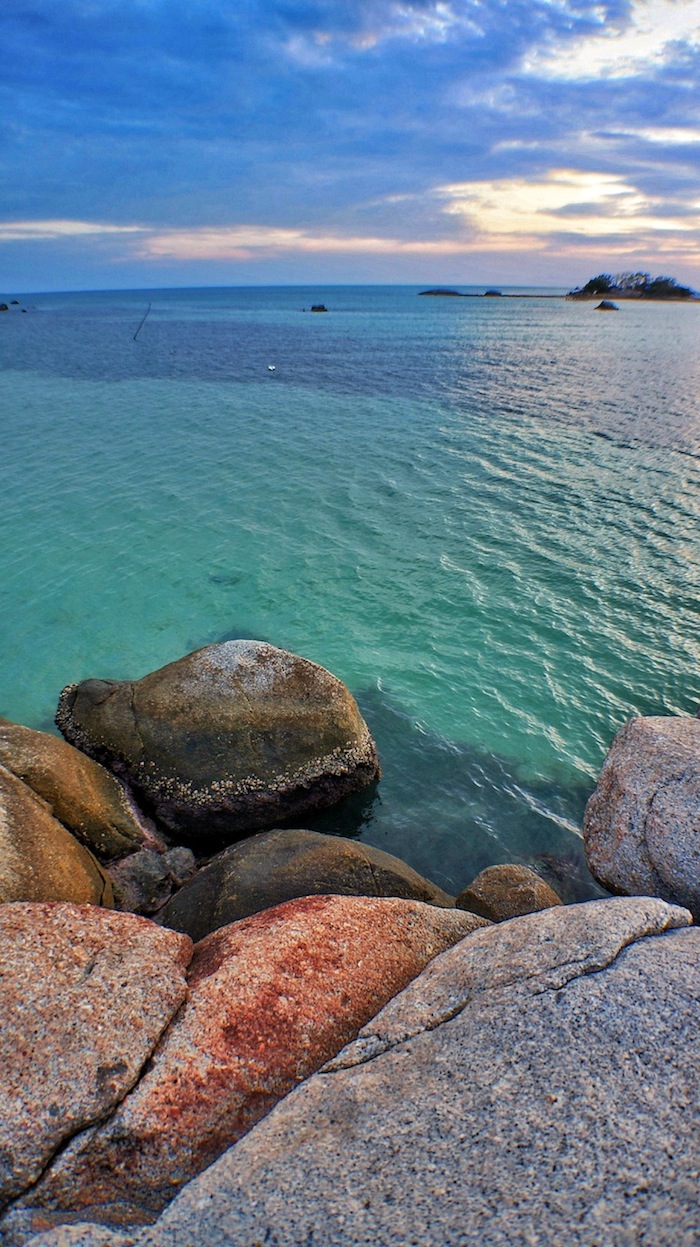 Life Is An Absurd Journey Tiga Pantai Terbaik Di Belitung Timur
