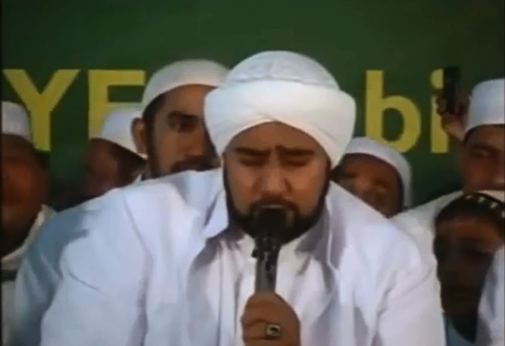 ROSA's blog ^_^ LIRIK SHOLATUN BISSALAMIL MUBIN (HABIB SYECH)