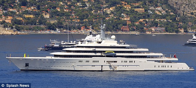 Mega Yacht Keluarga Kerajaan UAE Paling Besar di Dunia Mengalahkan Punya Roman Abramovich
