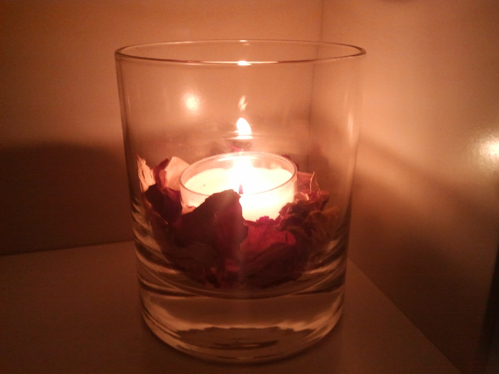 Gök Delindi Tasarım Yağıyor Do you like candles? Yine mumluk yaptım )