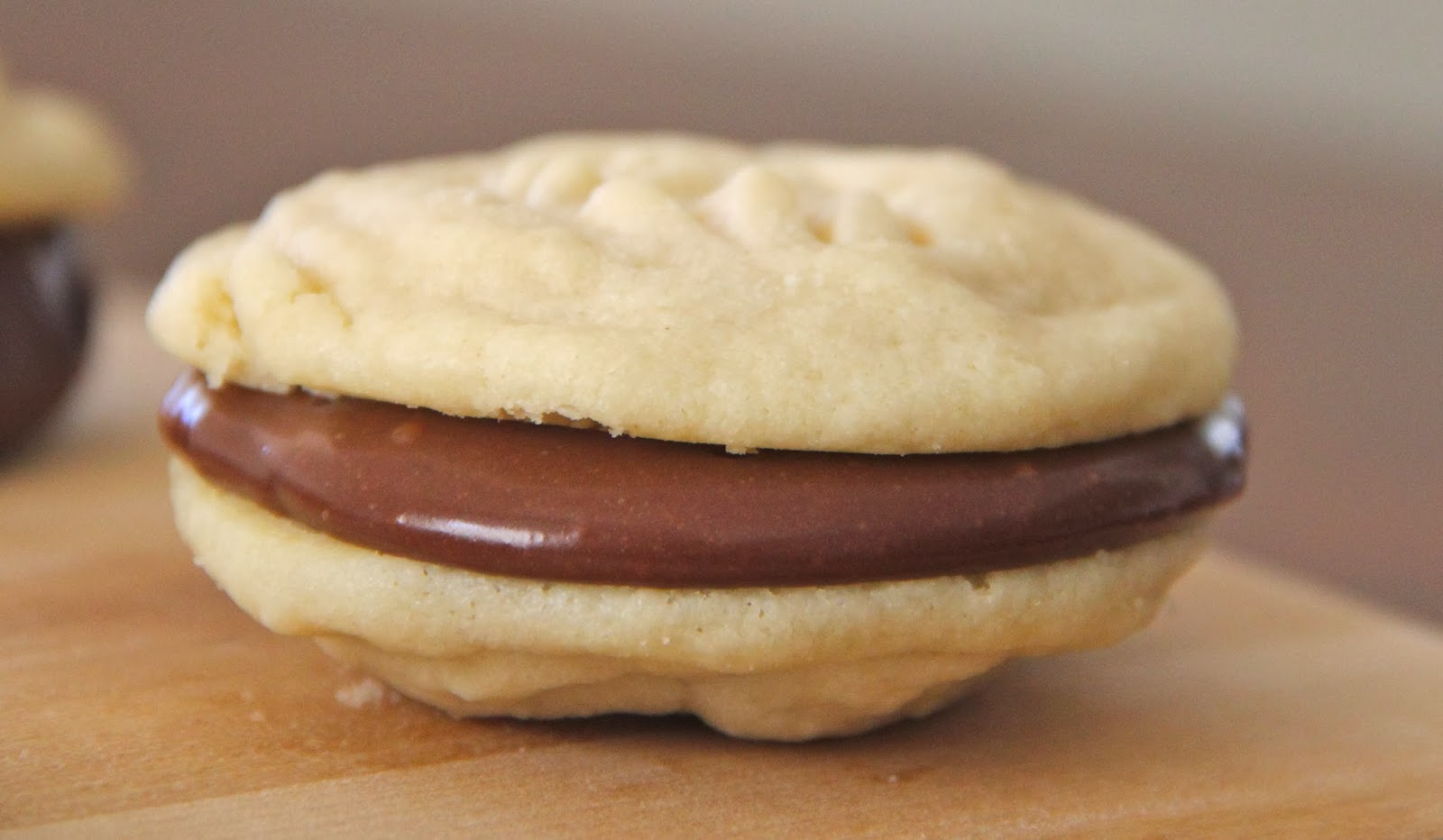 Coast With Me Vanilla Sandwich Cookies with Nutella Cream Cheese Filling