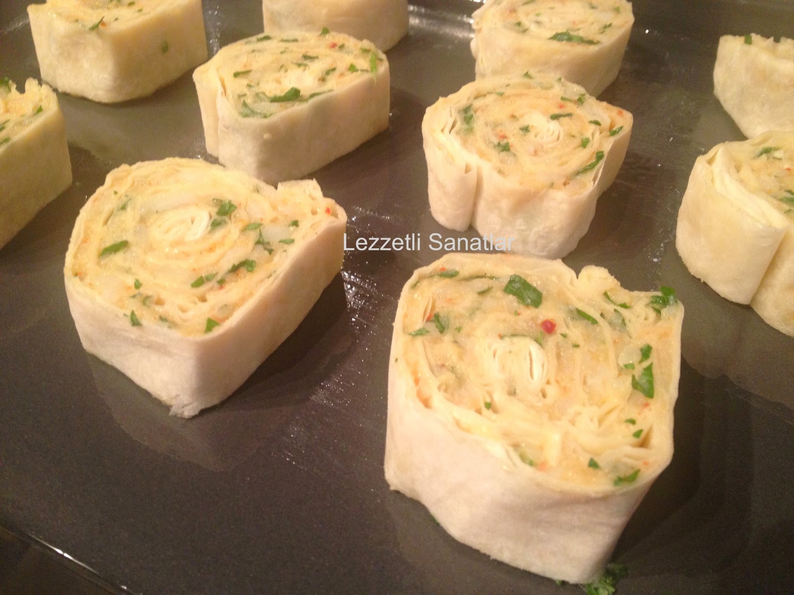 Lezzetli Sanatlar PATATESLİ RULO BÖREK