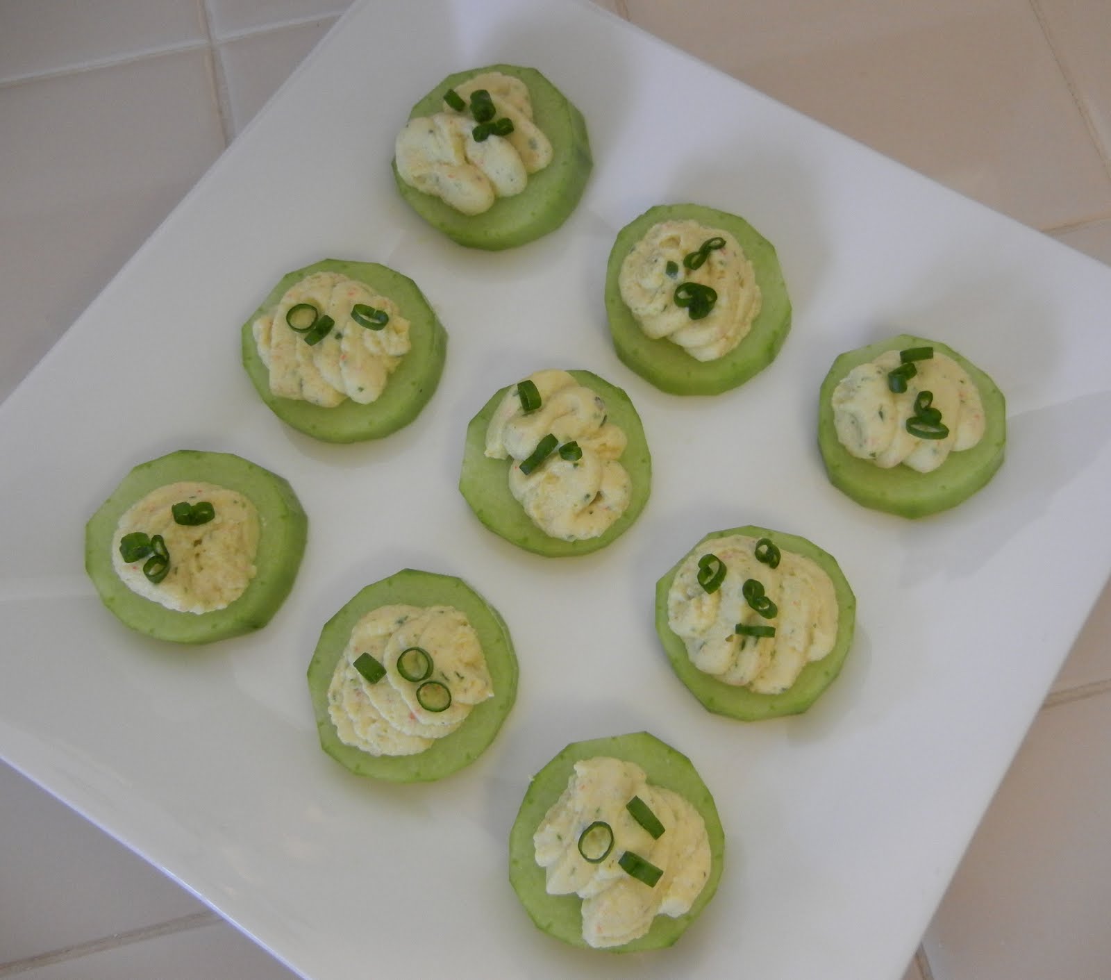 theworldaccordingtoeggface Healthy WLS Friendly Snacks Cucumber Crackers