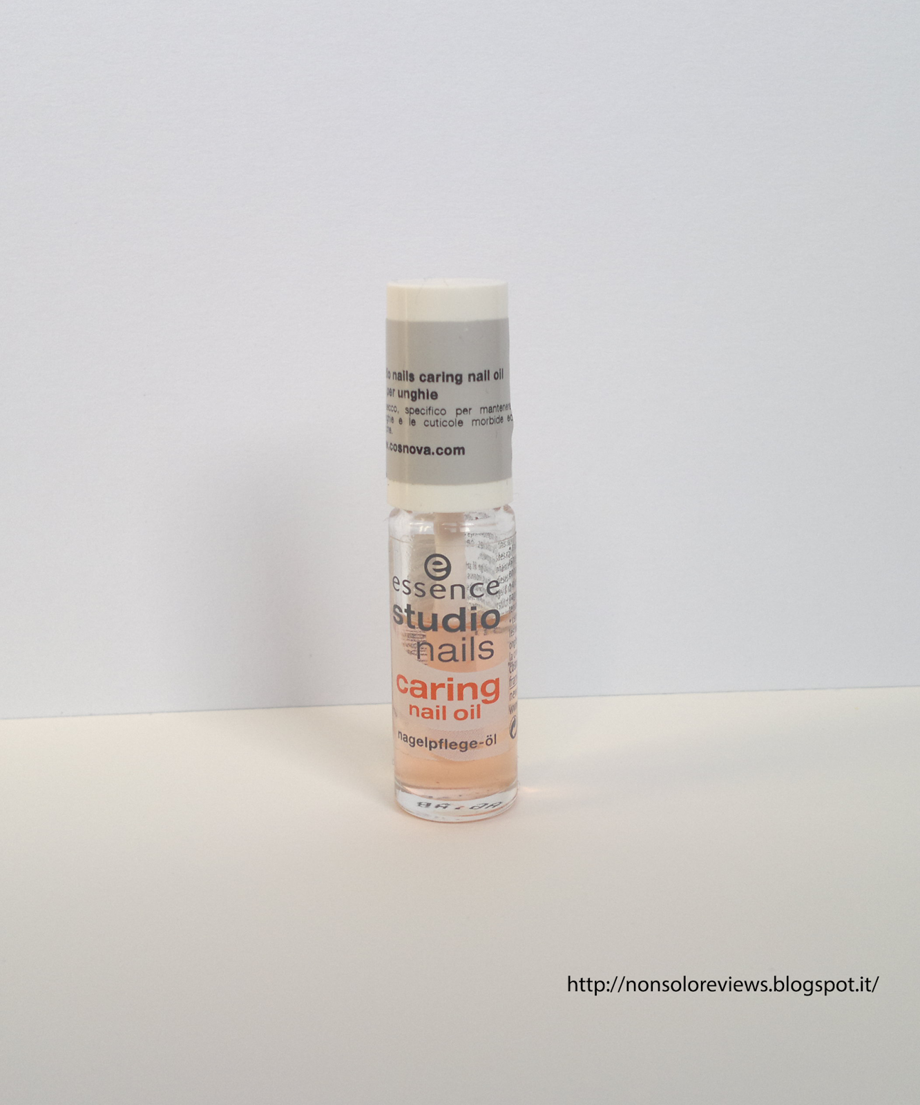 NonsoloReviews: Review Essence Studio nails caring nail oil