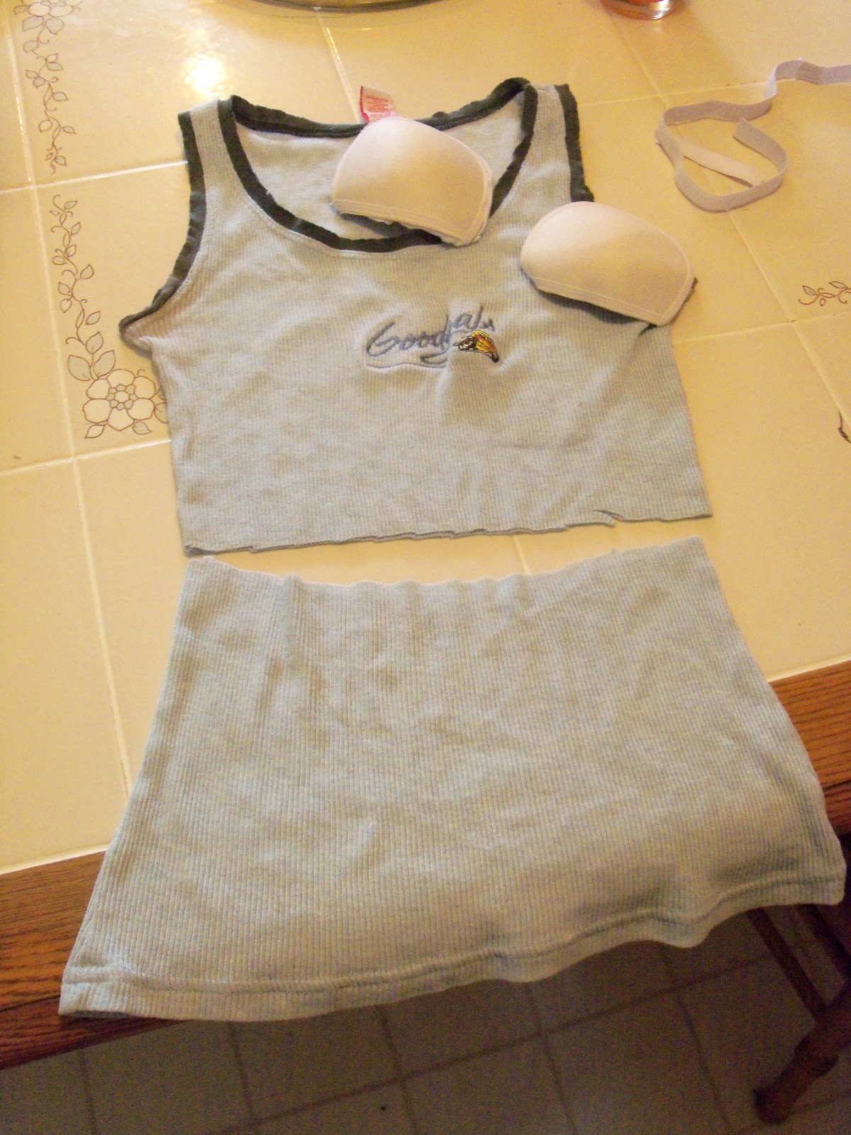 A Little bit of My World My first tutorial! A DIY Sports Bra!