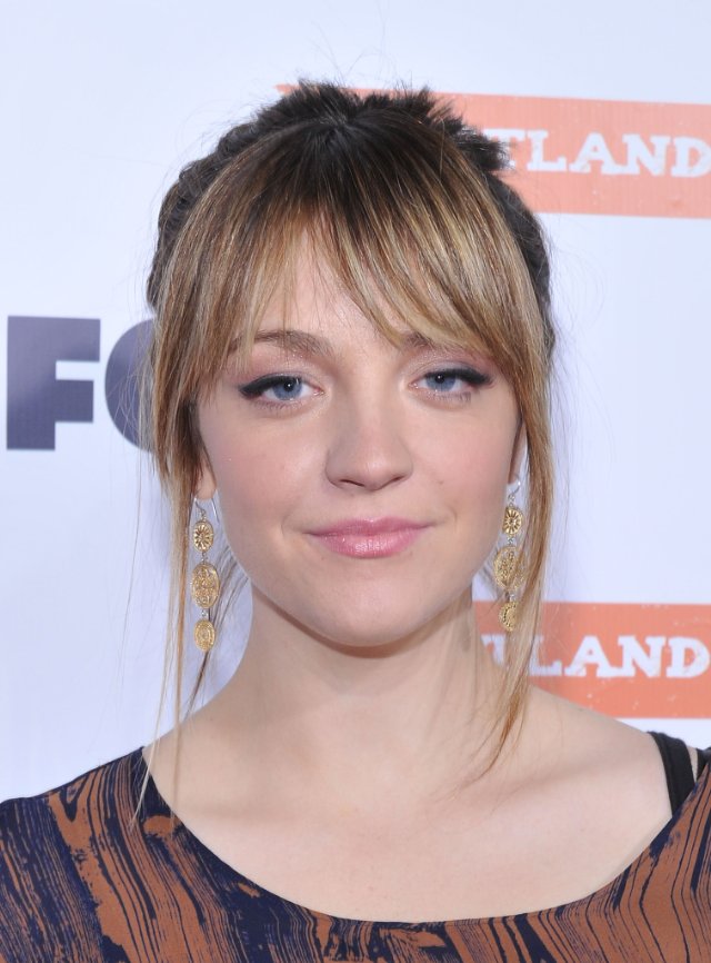 COMBI101 TMNT BLOG: Abby Elliott Officially Joins TEENAGE MUTANT NINJA