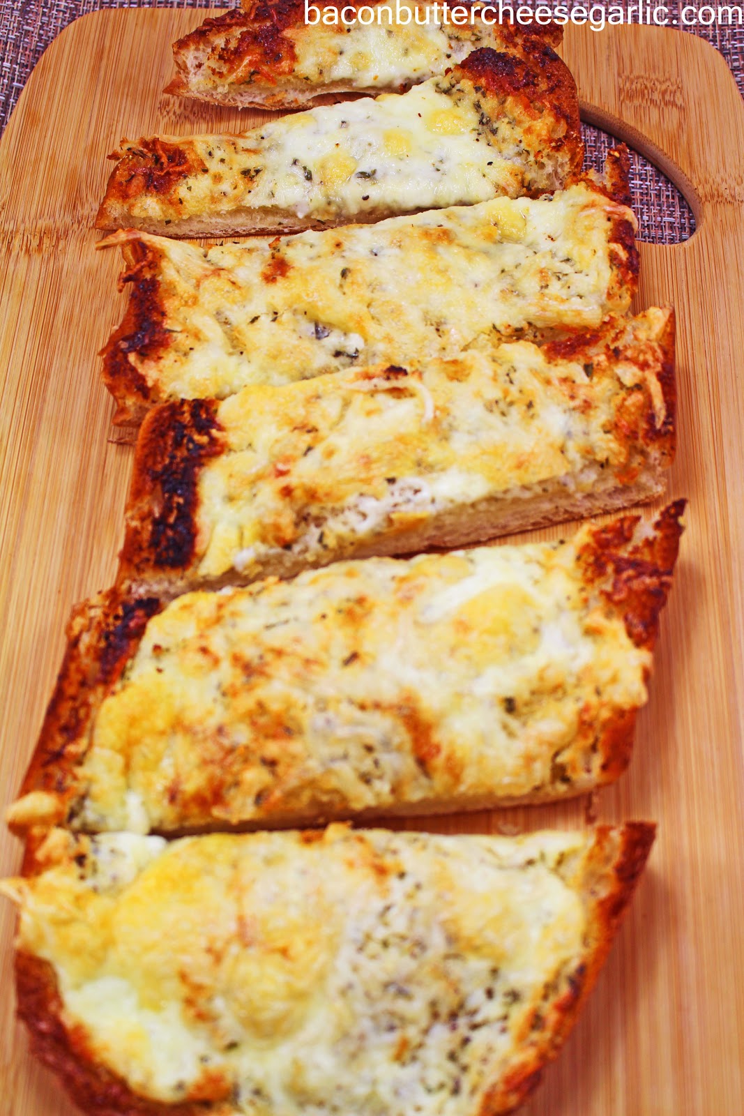 Bacon, Butter, Cheese & Garlic Cheesy Bread