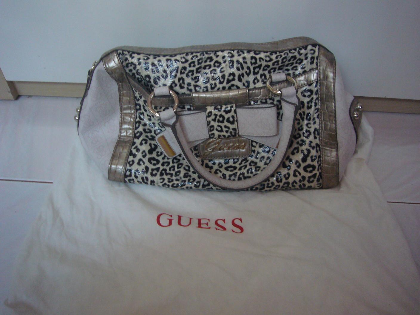 Fashion & Cosmetic Leopard Print Second Handbag (GUESS)
