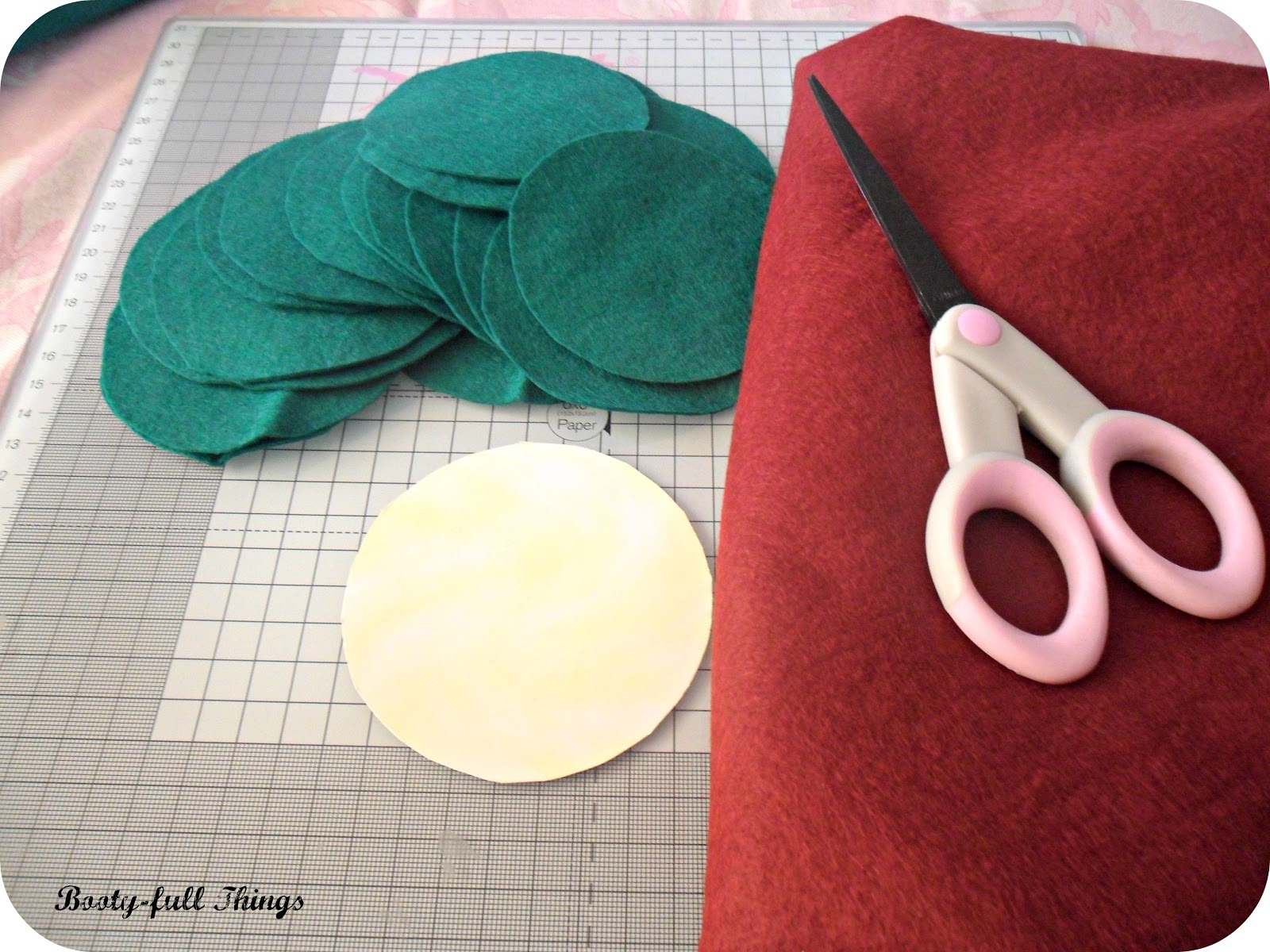 Bootyfull Things Tutorial Christmas Tree from milk bottle tops