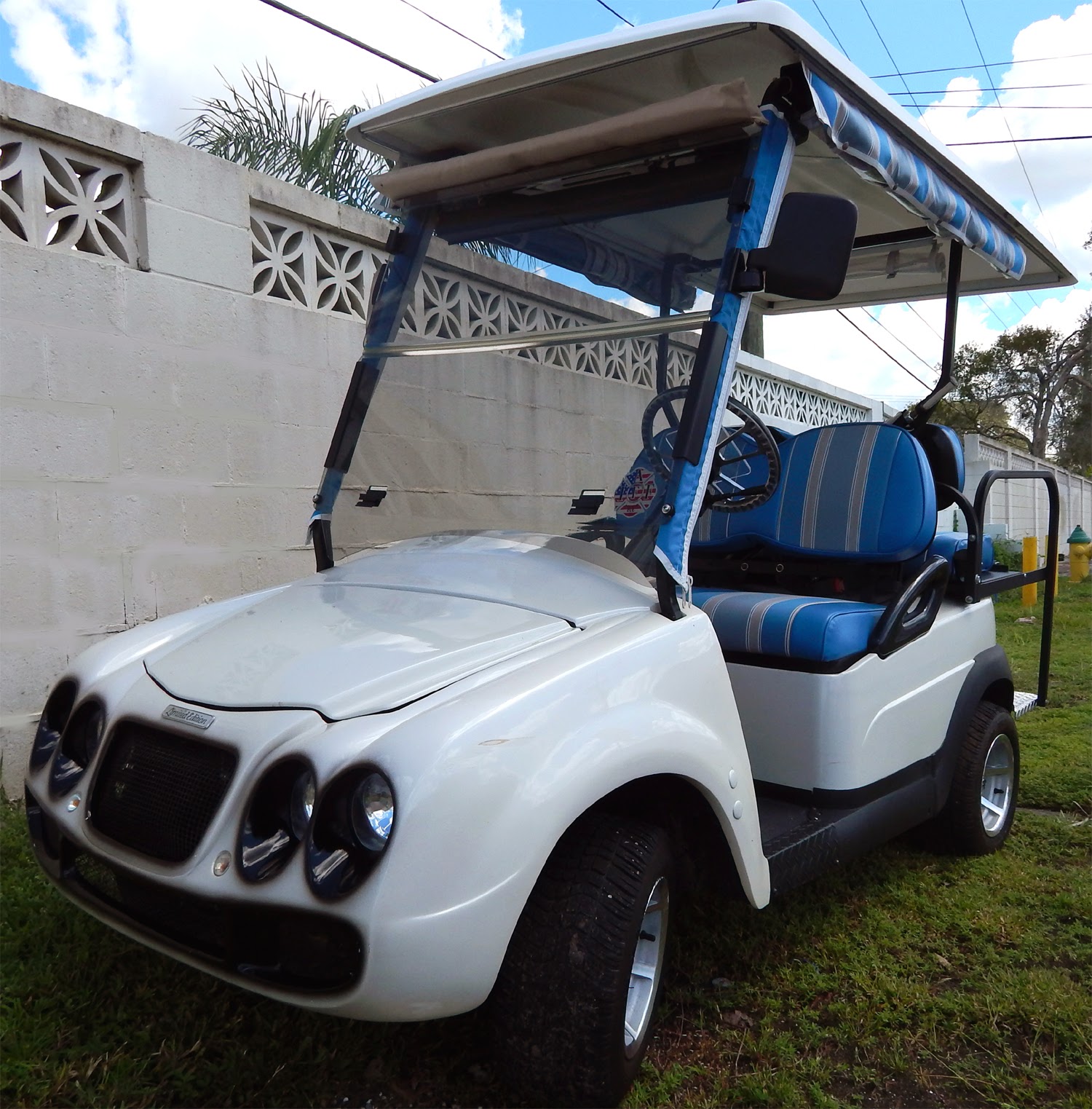 AlumaCar Limited Edition highspeed golf cart by AlumaCar in Sun City