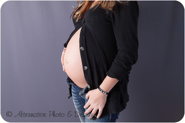 Beautiful Maternity Session – Maternity Photographer Janesville, WI