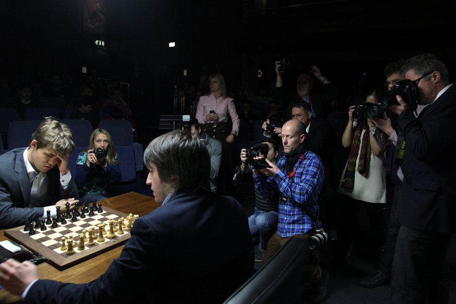 Garry Kasparov stays silent observer as Anand, Carlsen draw again