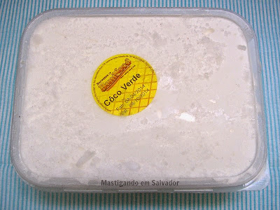 Picolé BomNocô: Sorvete de Coco Verde Picolé BomNocô: Sorvete de Coco Verde