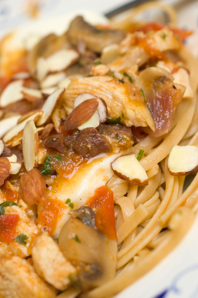 An "Amazing" Giveaway! + Chicken Linguine w/ Kalamata Olives, Cilantro