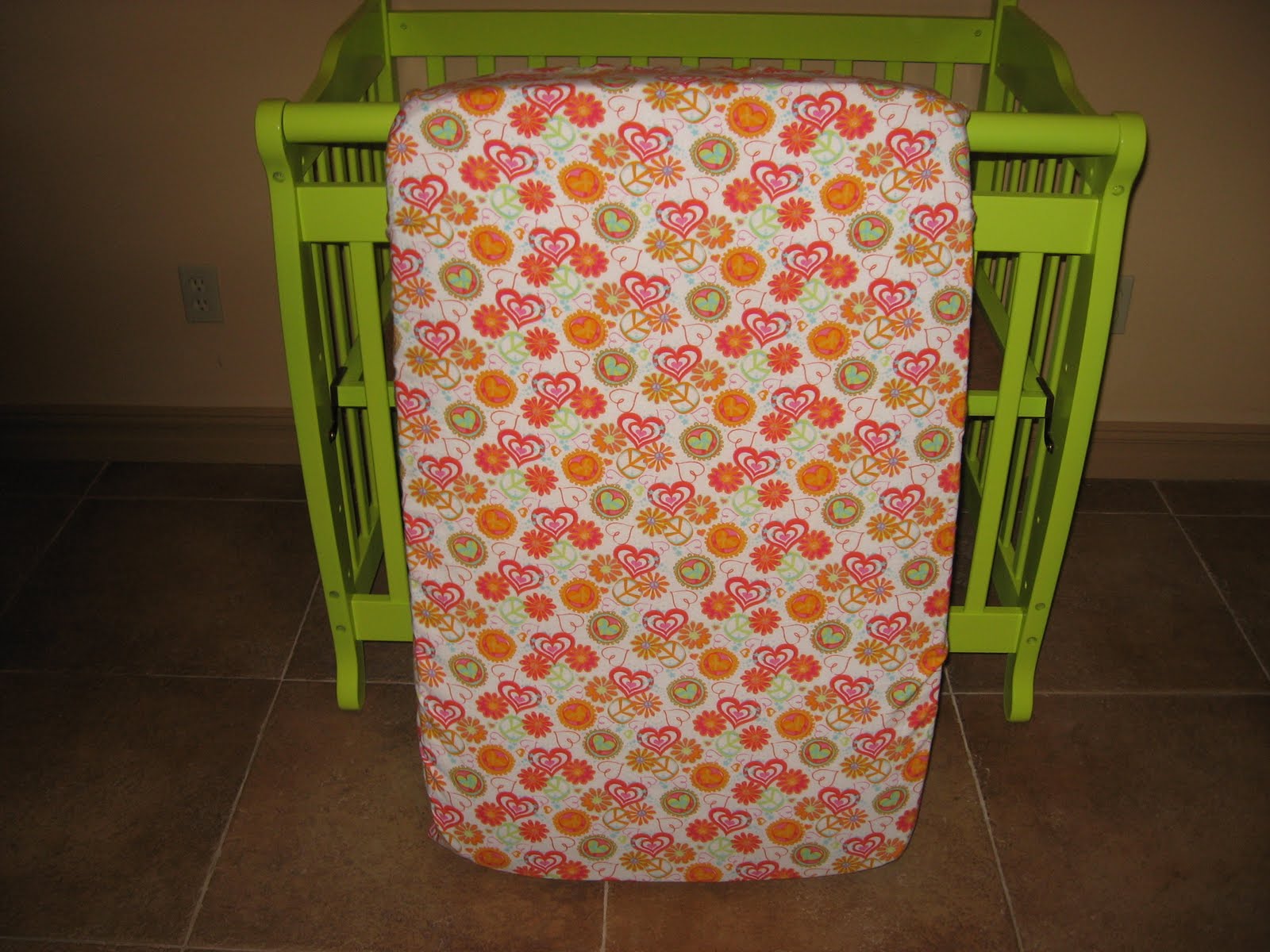 My life, in snippets Mini Crib Sheet Tutorial