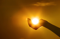 http://4.bp.blogspot.com/-IJAzgOyCJGk/TX4jvKGffHI/AAAAAAAACfk/03s8qANQsX0/s400/lilla%2Bljuset.jpg