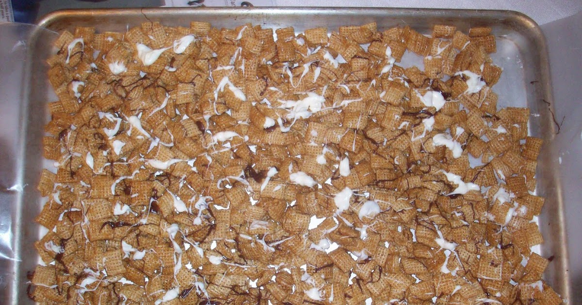 Wayward Girls' Crafts Caramel and Chocolate Drizzle Chex Mix