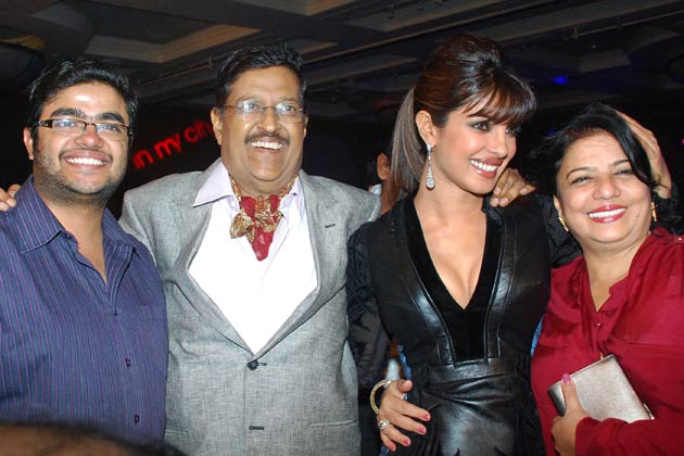 priyanka chopra ki full family priyanka chopra wiki biodata affairs boyfriends priyanka chopra ki full family priyanka chopra wiki biodata affairs boyfriends