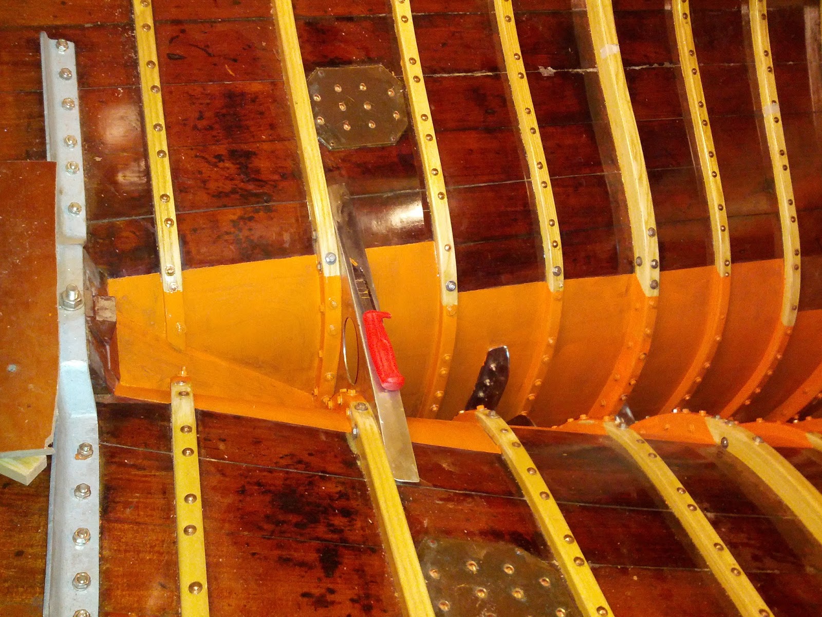 Silvervingen SWE31 restoration Red lead paint in the works