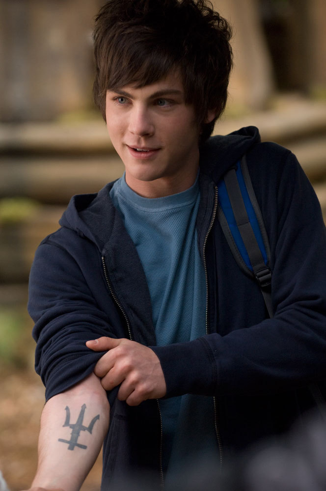 logan lerman hairstyles logan lerman hairstyles